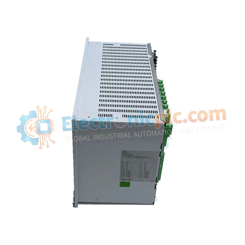 Unidad de control de bahía ABB REC670 1MRK004814-AC