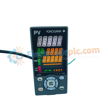 UT32A-010-11-00 Digital Indicating Controller Yokogawa