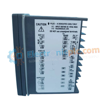 UT32A-010-11-00 Digital Indicating Controller Yokogawa